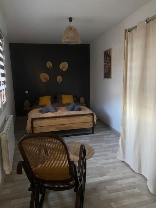 Comme Chez Soi Les Cheris Holiday home *